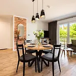 Flatbook - Wynajem Apartamentow Nad Morzem * Jantar
