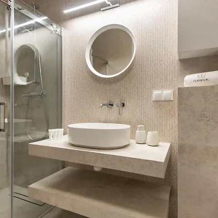 Flatbook - Wynajem Apartamentow Nad Morzem ヤンタル