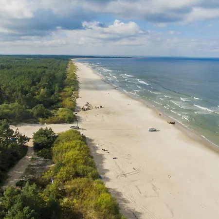 アパート Flatbook - Wynajem Apartamentow Nad Morzem ヤンタル